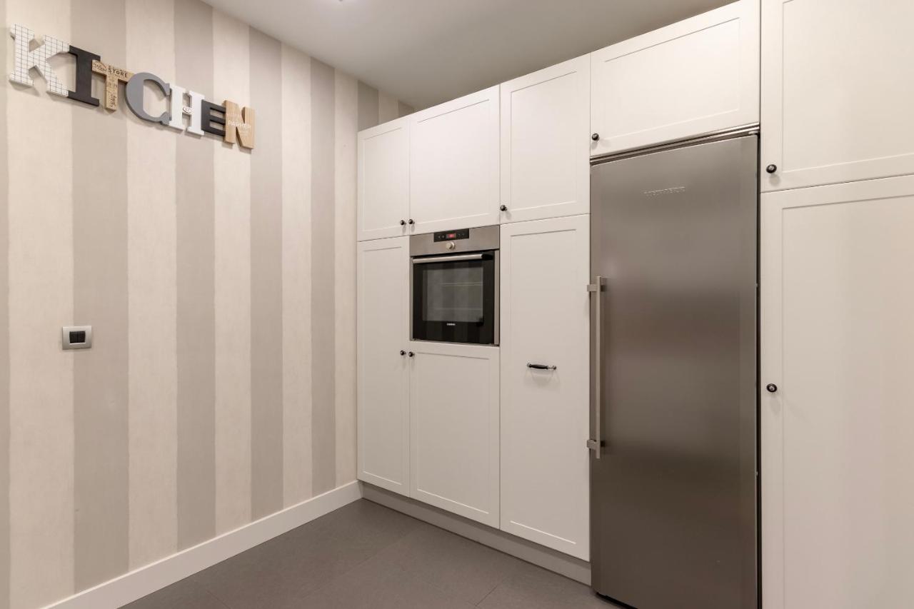 Gran Apartamento Con Estilo En El Centro De Бильбао Экстерьер фото